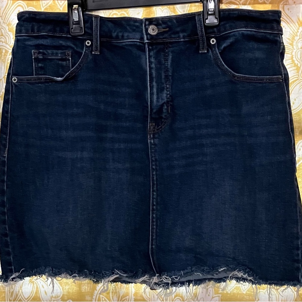 Old Navy Mini Skirt-Women’s 14